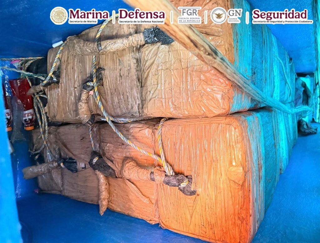 Aseguraron embarcación con cocaína en Colima