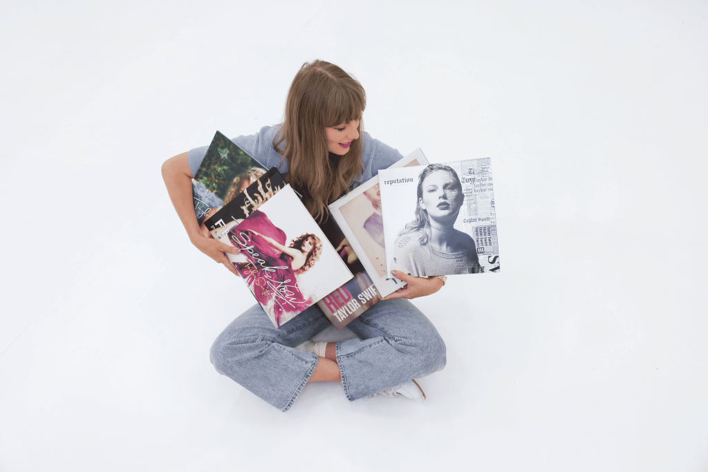 aylor Swift, celebró este fin de semana dos décadas de trayectoria artística,