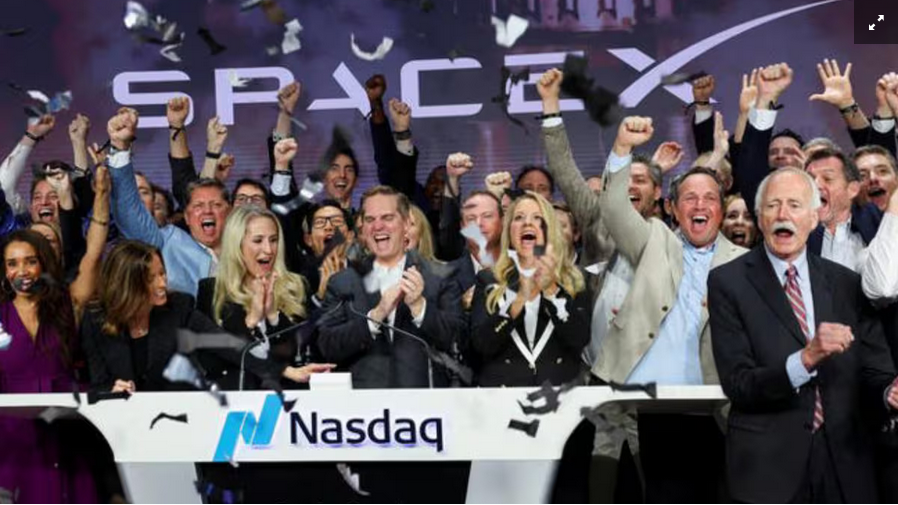 SpaceX aterriza en bolsa como gigante tecnológico