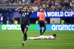 Inglaterra queda fuera; Argentina va por la Copa Mundial