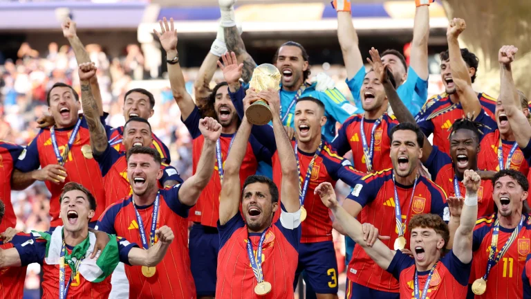 España corona un Mundial perfecto frente a Argentina