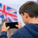 El gobierno del Reino Unido anunció nuevas restricciones para jóvenes de 16 y 17 años en plataformas como Instagram y Facebook.