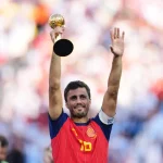 Rodri recibe el Balón de Oro tras el título mundial